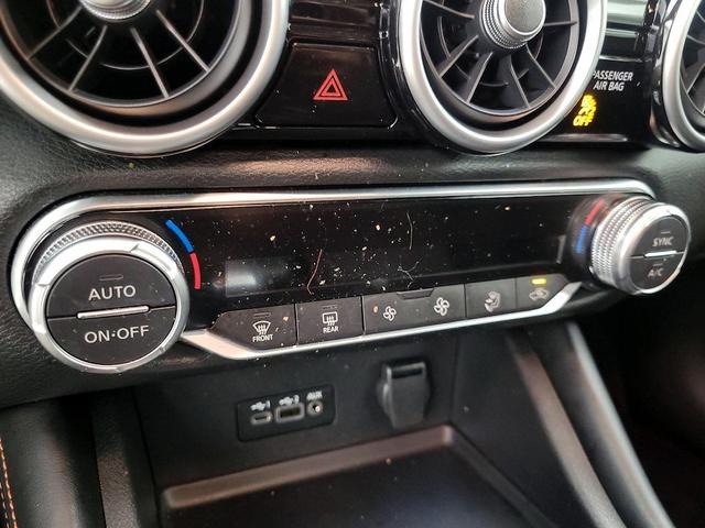 Photo of 2021 White Nissan Sentra