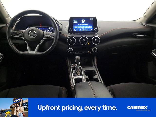 Photo of 2021 White Nissan Sentra