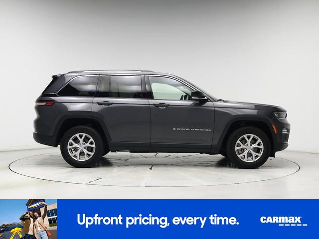 Photo of 2022 Gray Jeep Grand Cherokee