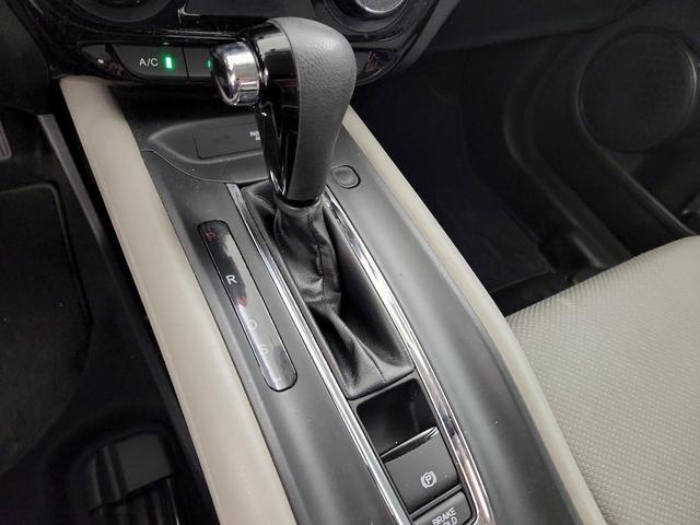 Photo of 2016 Silver Honda HR-V