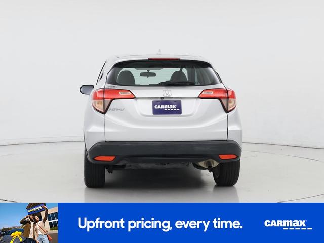 Photo of 2016 Silver Honda HR-V