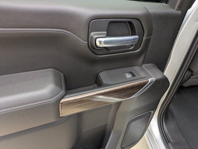 Photo of 2021 Silver Ice Metallic Chevrolet Silverado 1500