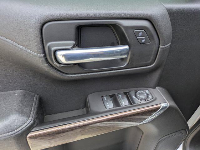 Photo of 2021 Silver Ice Metallic Chevrolet Silverado 1500