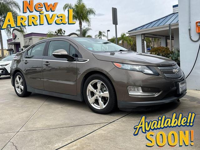 Photo of 2014 Brownstone Metallic Chevrolet Volt