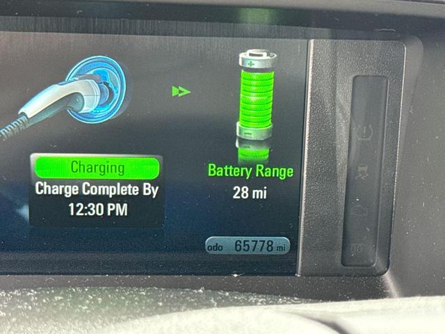 Photo of 2014 Brownstone Metallic Chevrolet Volt