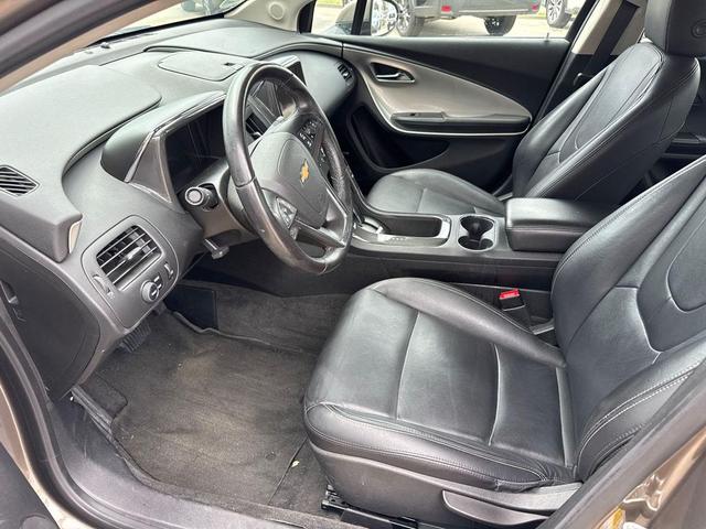 Photo of 2014 Brownstone Metallic Chevrolet Volt