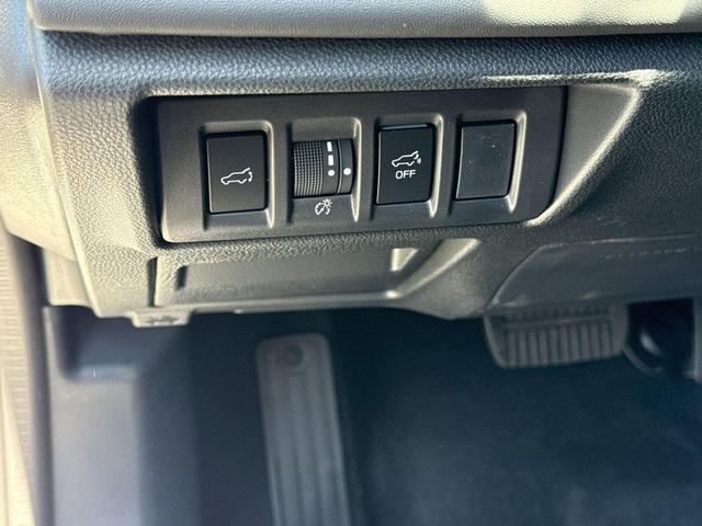 Photo of 2025 Crystal White Pearl Subaru Outback