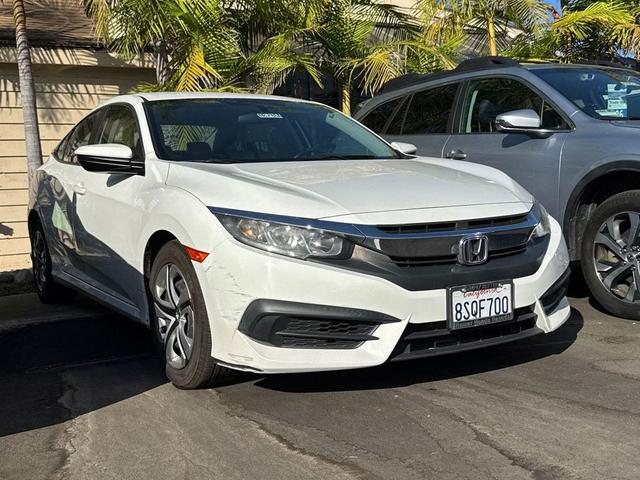 Photo of 2016 White Orchid Pearl Honda Civic
