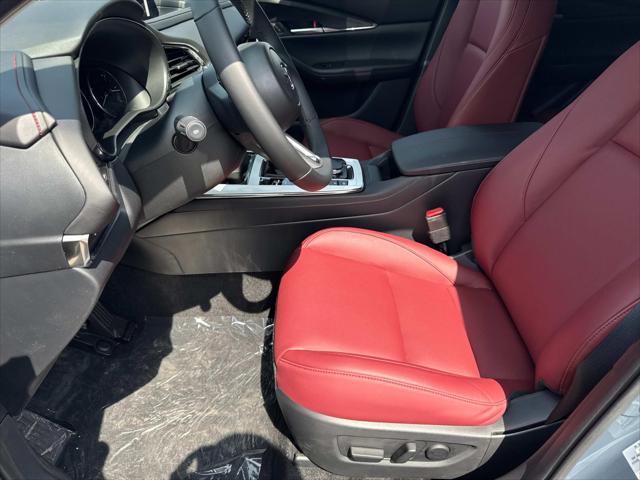 Photo of 2025 POLYMETAL GRY M Mazda CX-30
