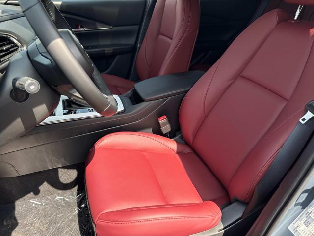 Photo of 2025 POLYMETAL GRY M Mazda CX-30