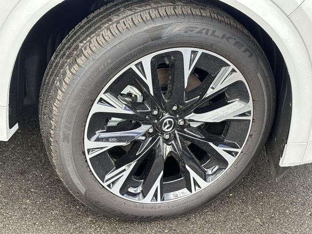Photo of 2025 RHODIUM WHT PRE Mazda CX-90