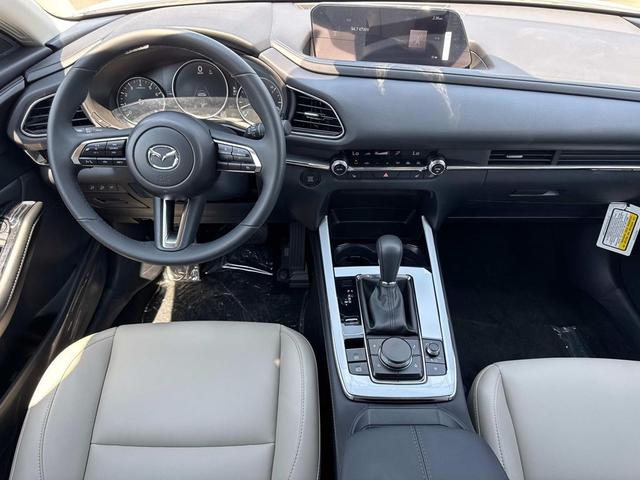 Photo of 2025 SNOWFLAKE WHT P Mazda CX-30