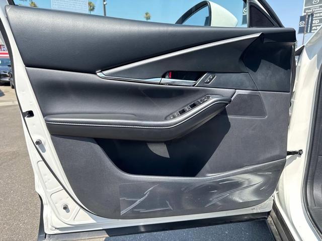 Photo of 2025 SNOWFLAKE WHT P Mazda CX-30