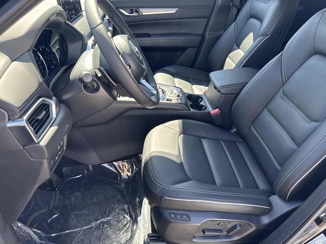 Photo of 2025 JET BLK MICA Mazda CX-5