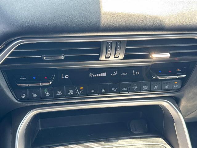 Photo of 2025 RHODIUM WHITE P Mazda CX-70 PHEV