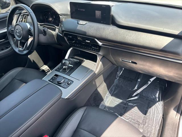 Photo of 2025 RHODIUM WHITE P Mazda CX-70 PHEV