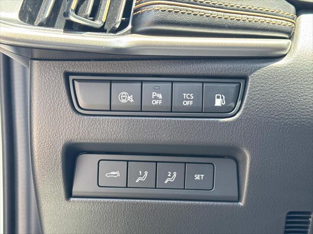 Photo of 2025 RHODIUM WHITE P Mazda CX-70 PHEV