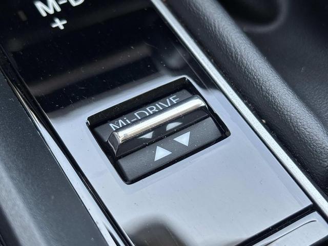 Photo of 2024 POLYMETAL GRAY ME Mazda CX-50