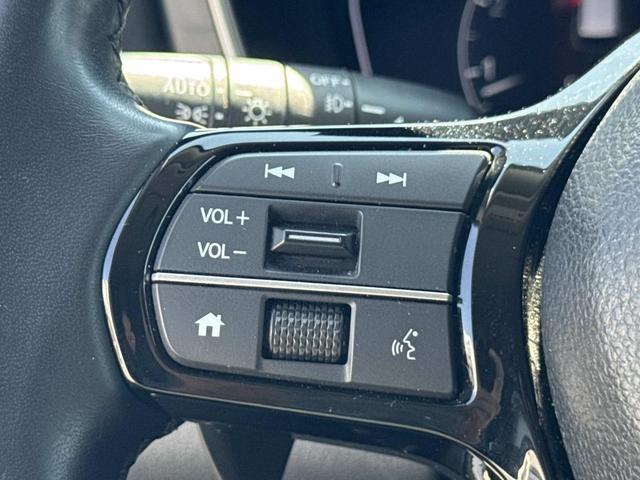 Photo of 2023 WHITE Honda Pilot