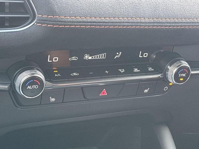Photo of 2025 ZIRCON SAND MET Mazda Mazda3