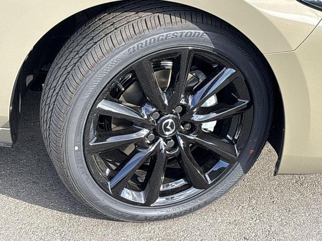 Photo of 2025 ZIRCON SAND MET Mazda Mazda3