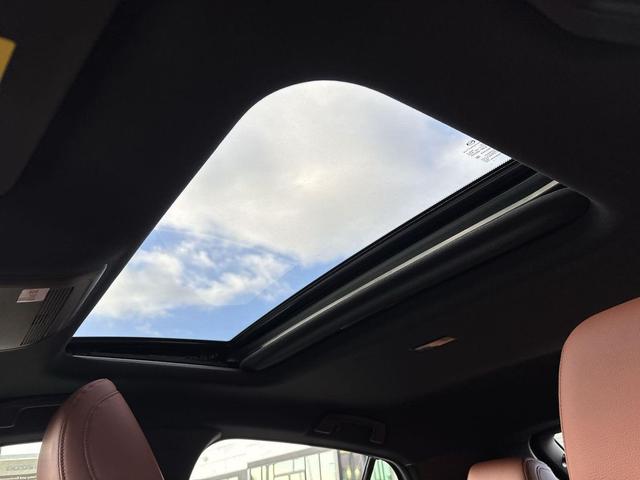 Photo of 2025 ZIRCON SAND MET Mazda Mazda3