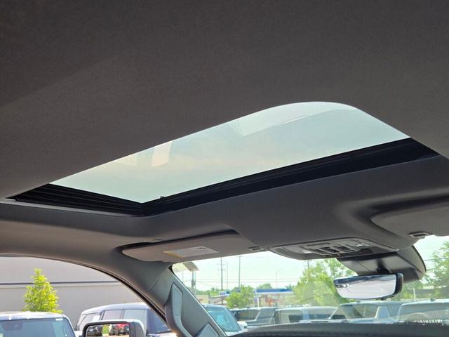 Photo of 2024 Onyx Black GMC Sierra 2500