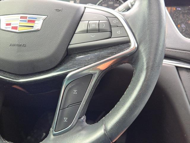 Photo of 2021 Wilder Metallic Cadillac XT5