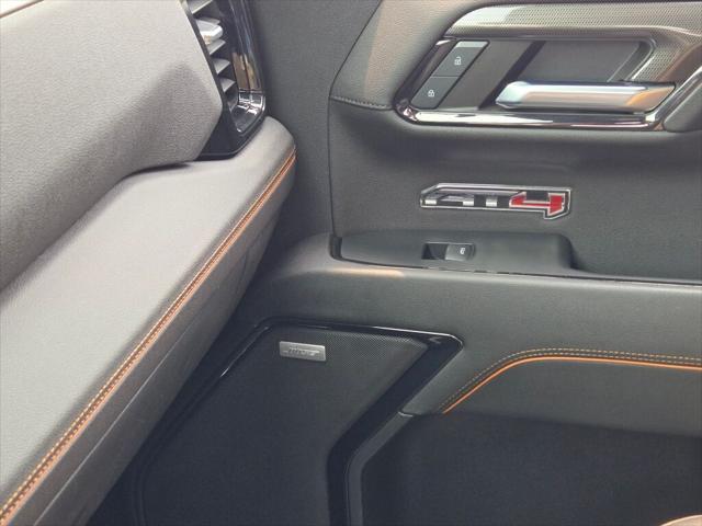 Photo of 2023 Onyx Black GMC Sierra 1500