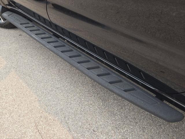 Photo of 2023 Onyx Black GMC Sierra 1500