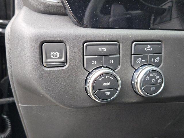 Photo of 2025 Onyx Black GMC Sierra 1500