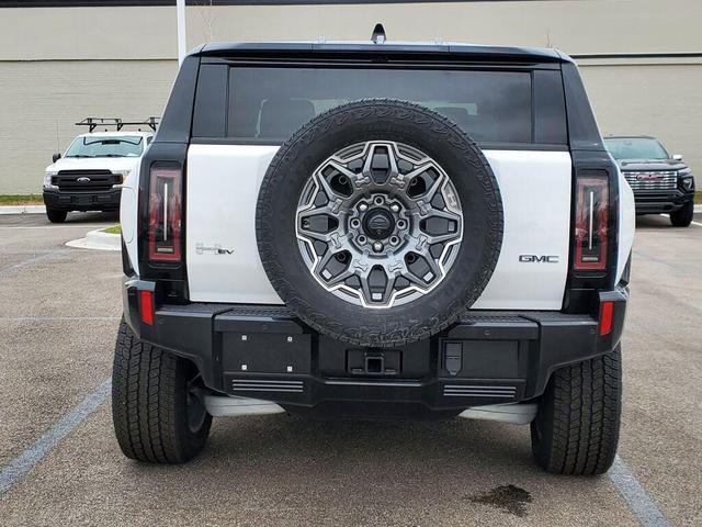 Photo of 2025 Interstellar White GMC HUMMER EV SUV