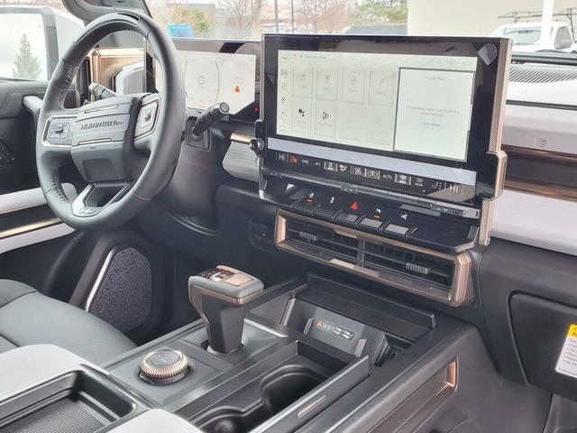 Photo of 2025 Interstellar White GMC HUMMER EV SUV