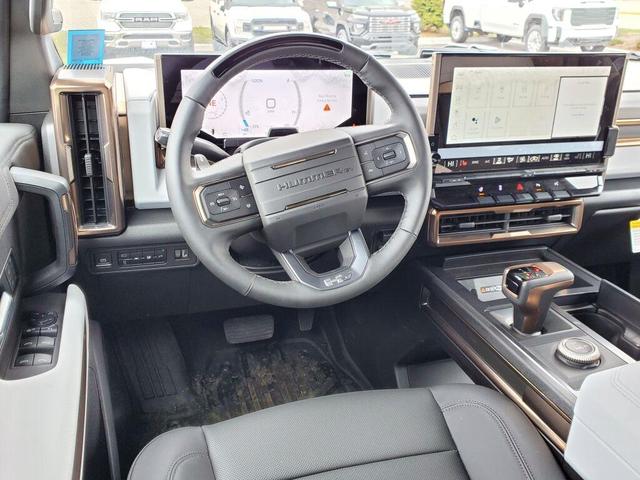 Photo of 2025 Interstellar White GMC HUMMER EV SUV