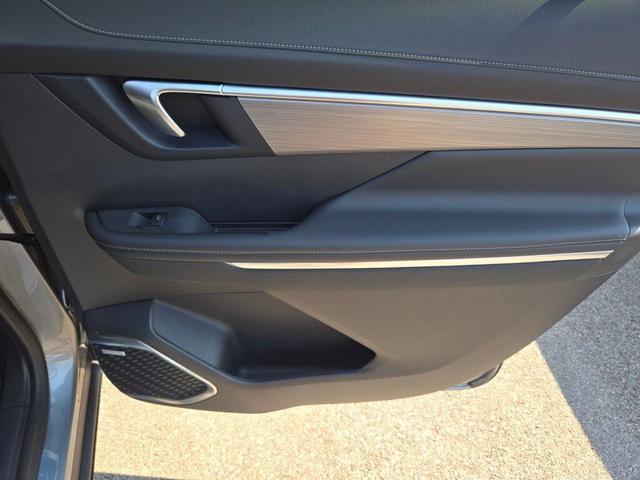 Photo of 2025 Moonstone Gray Metallic Buick Enclave