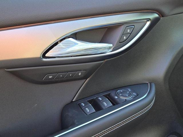 Photo of 2025 Ebony Twilight Metallic Buick Envision
