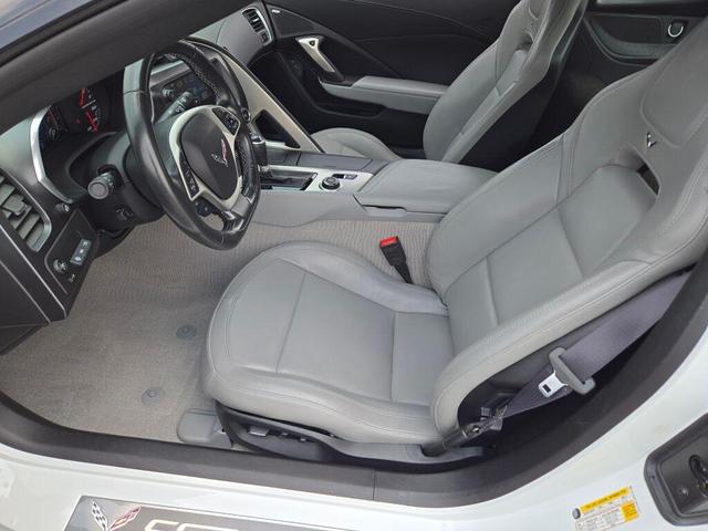 Photo of 2017 Arctic White Chevrolet Corvette