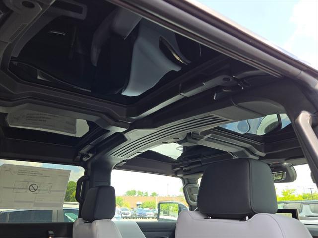 Photo of 2025 Graphite Blue Metallic GMC HUMMER EV SUV