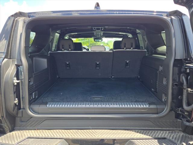 Photo of 2025 Graphite Blue Metallic GMC HUMMER EV SUV