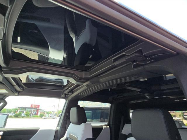Photo of 2025 Graphite Blue Metallic GMC HUMMER EV SUV