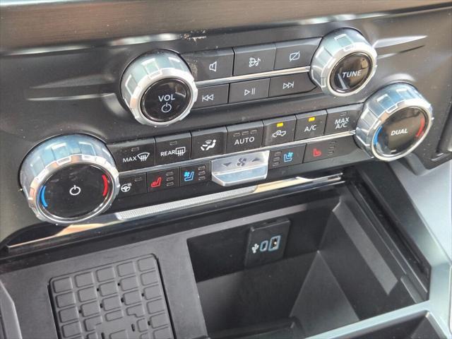 Photo of 2023 Iconic Silver Metallic Ford F-250