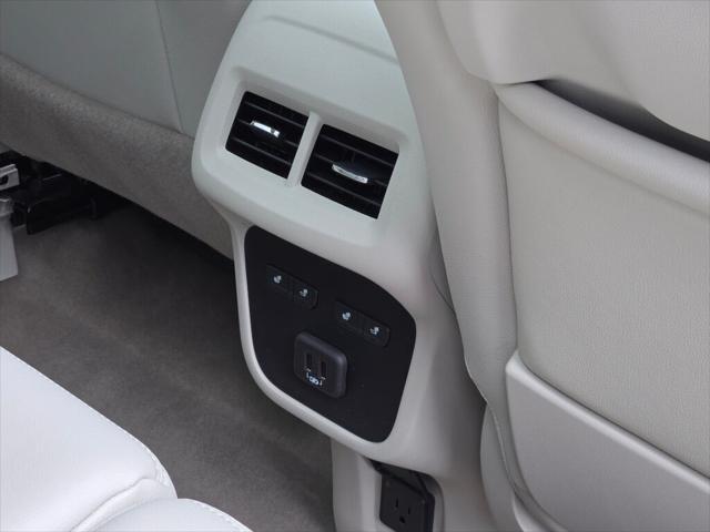 Photo of 2024 Ebony Twilight Metallic GMC Terrain