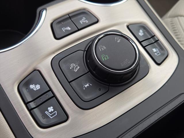 Photo of 2024 Ebony Twilight Metallic GMC Terrain