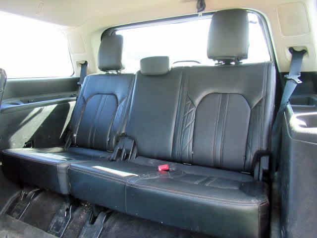 Photo of 2018 Shadow Black Ford Expedition