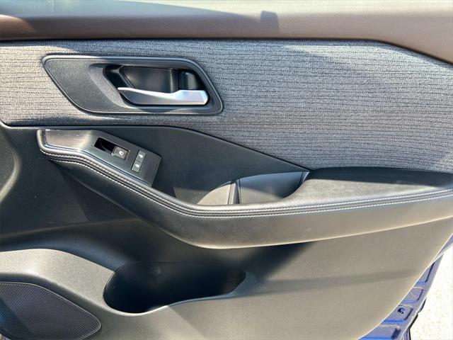 Photo of 2023 Caspian Blue Metallic Nissan Rogue