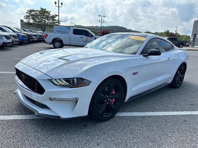 Photo of 2023 Oxford White Ford Mustang