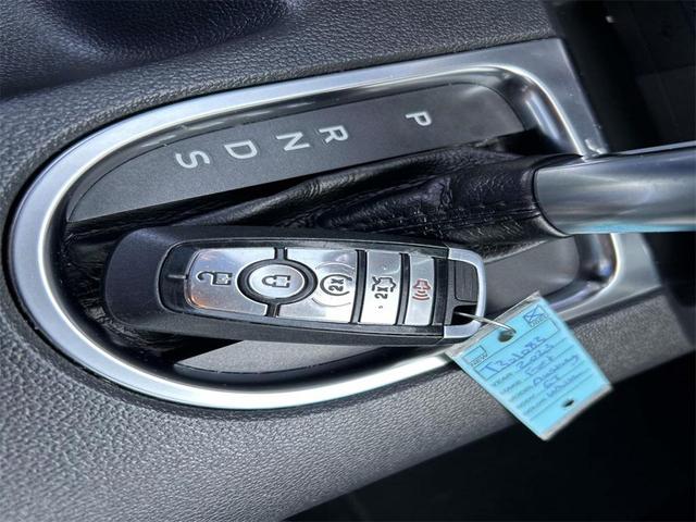Photo of 2023 Oxford White Ford Mustang