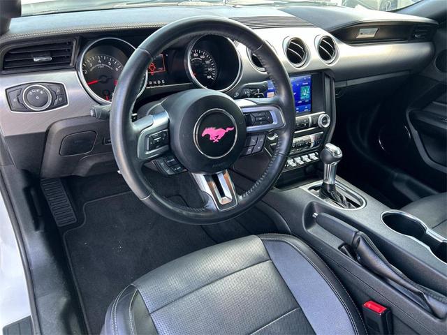 Photo of 2023 Oxford White Ford Mustang