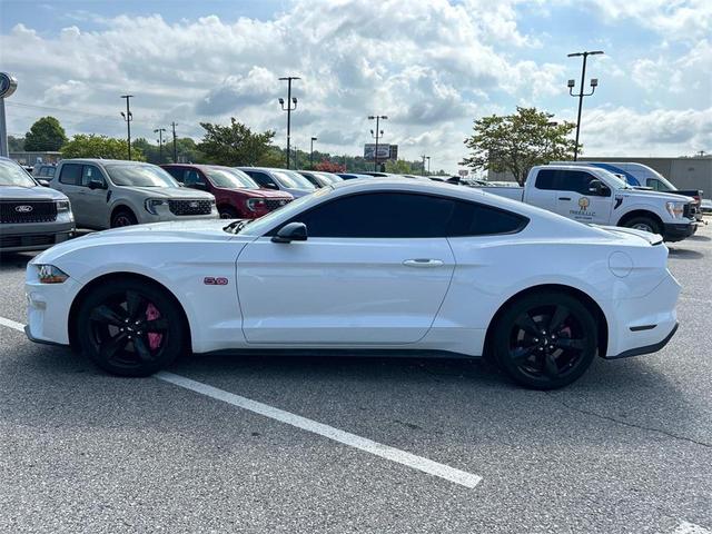 Photo of 2023 Oxford White Ford Mustang