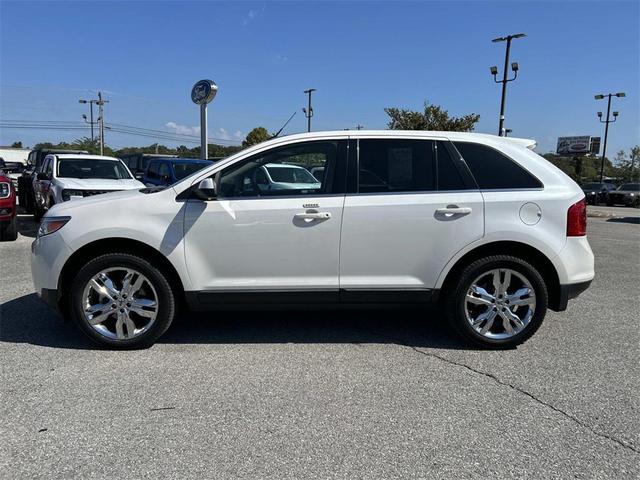 Photo of 2012 White Platinum Clearcoat Metallic Ford Edge